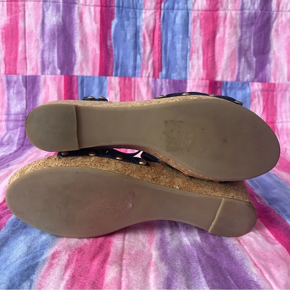 Shoe dazzle Demin Tonya Wedge Sandals 9.5